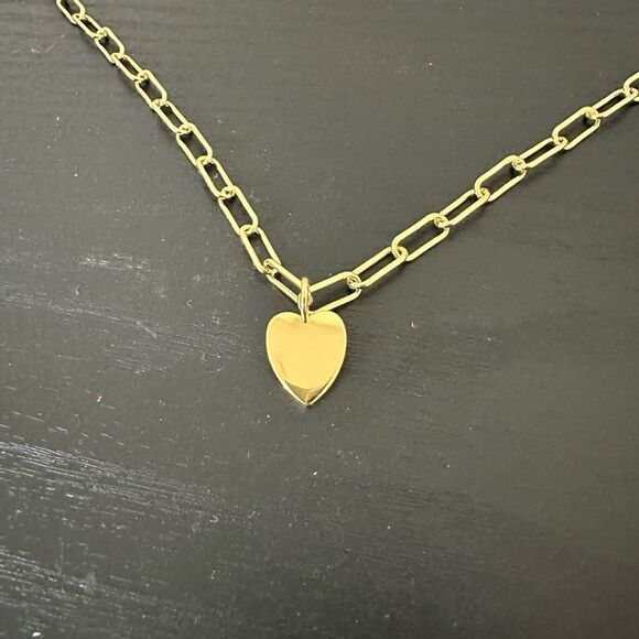 💼❤️Beautiful and Sweet Paperclip Chain with Heart Necklace Gold Plated - Picture 4 of 6